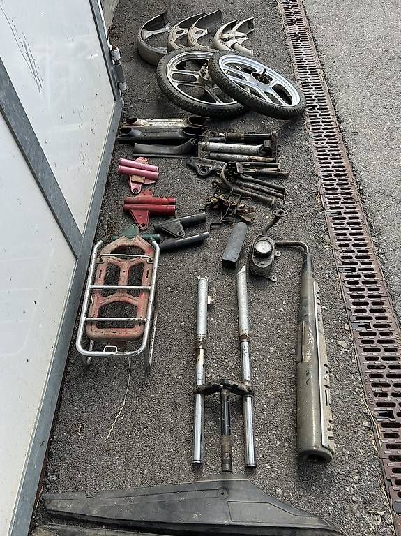 Parti ricambio per ciclomotori: Sachs 503 Pony teile – Usato da Lütisburg Station venduto da 1962_M_S