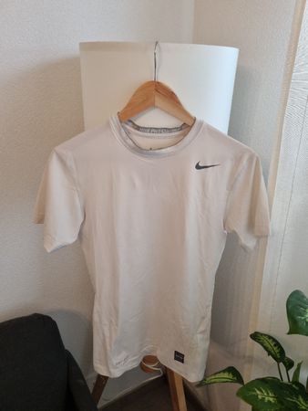Nike Pro Combat Dri-FIT Top, Size M