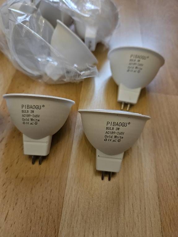 Lampen: Lot 10 Ampoules Led mr16 230v 3W – Gebraucht aus Ste-Croix von tougaz