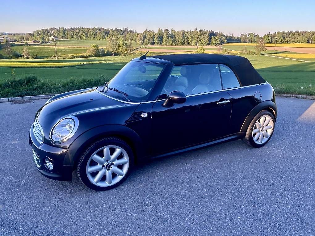 Mini Autos: Mini Cooper Cabrio 1.6l 122PS R57 2015 – D'occasion à Zürich par Binoemli 1
