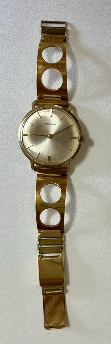 Waltham Orologi: Servette FC Genève, objets de collections – Usato da Crassier venduto da Stickmoo