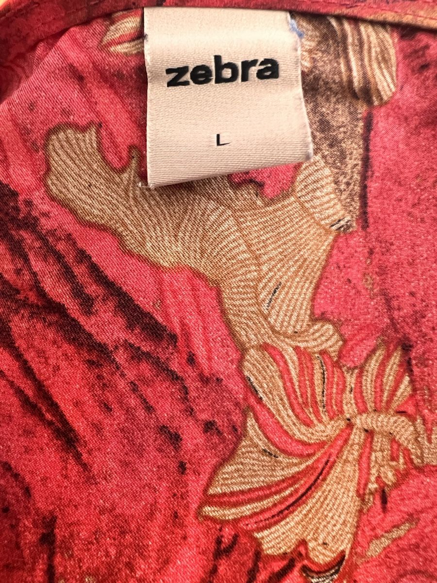 Camicette: Zebra Bluse Damen Grösse L rot mit Muster – Usato da Solothurn venduto da Lina042 1