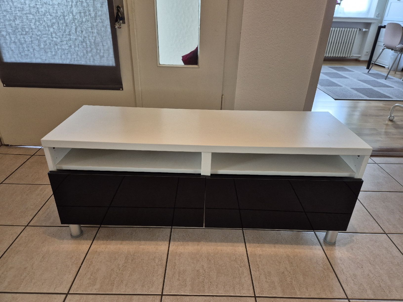 Ikea Mobili TV: TV Möbel – Usato da Zürich venduto da NL365
