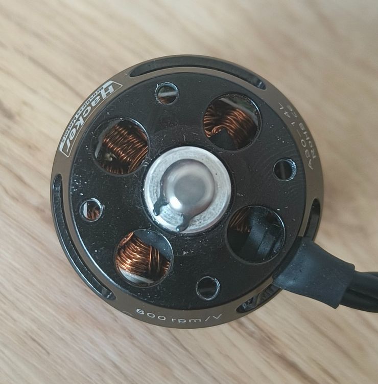 Hacker A30-14L brushless motor 800 rpm/v (Gebraucht) in Fribourg für ...