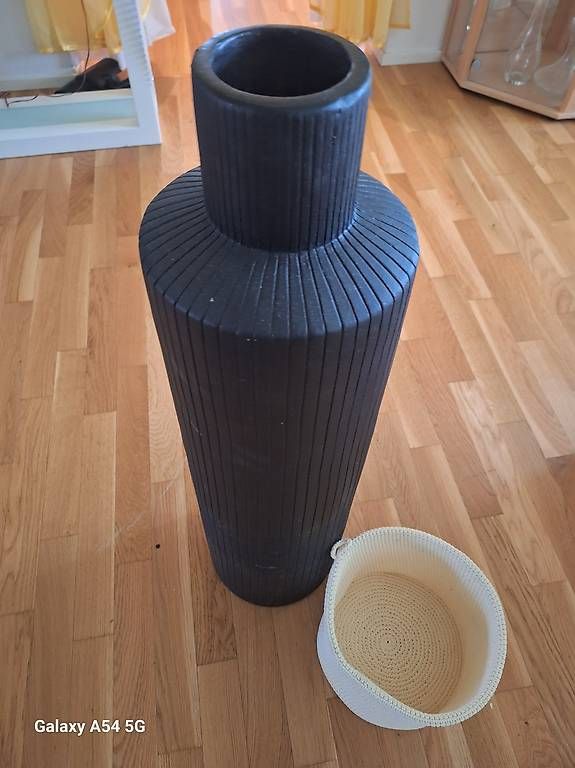 Vasi & Recipienti: Bodenvase schwarz – Usato da Weiach venduto da gre_v6mw 1