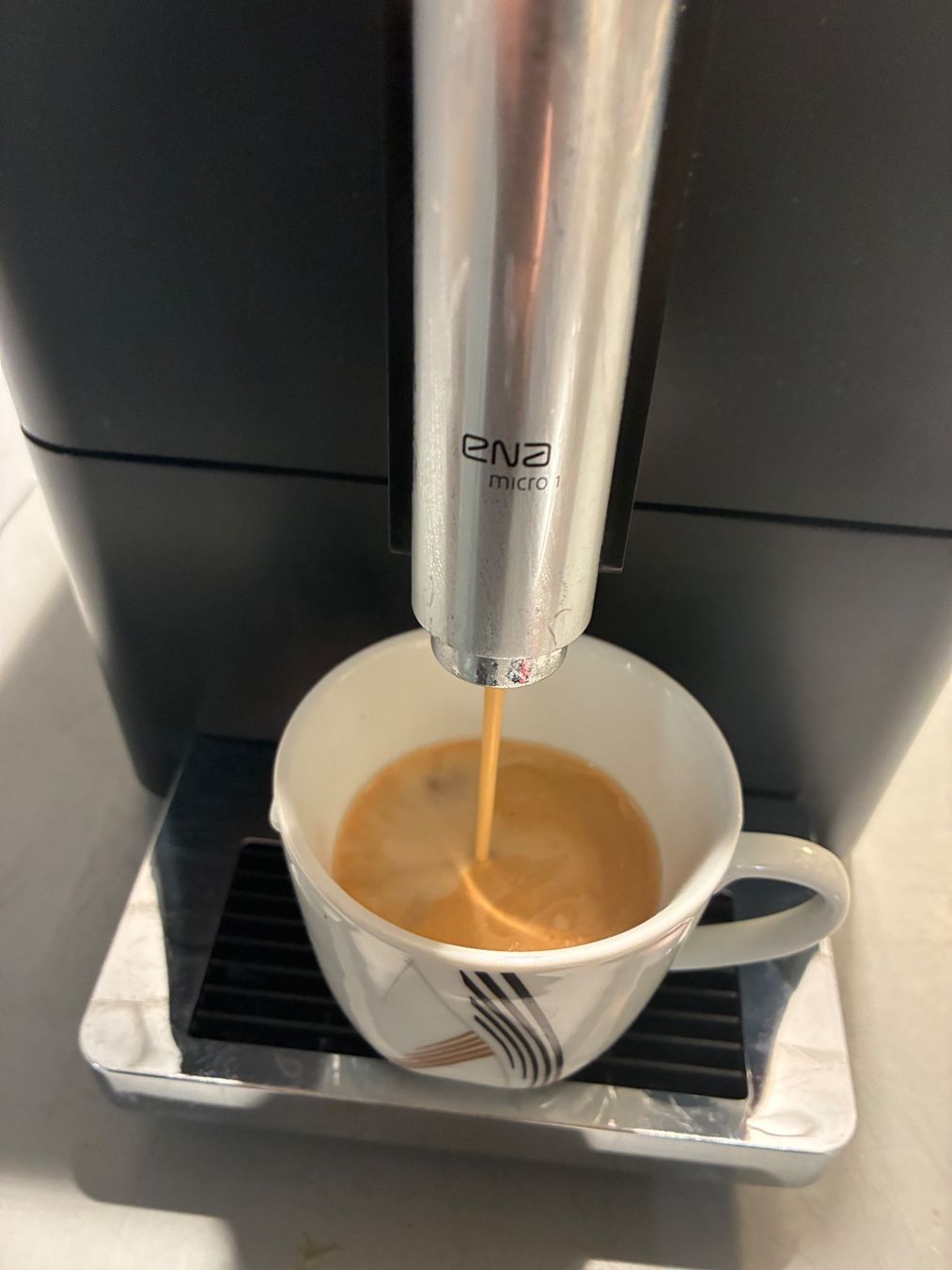 Jura Macchine per caffè & Macchine per espresso: JURA ENA Micro 1 – Usato da Hendschiken venduto da zkos 1