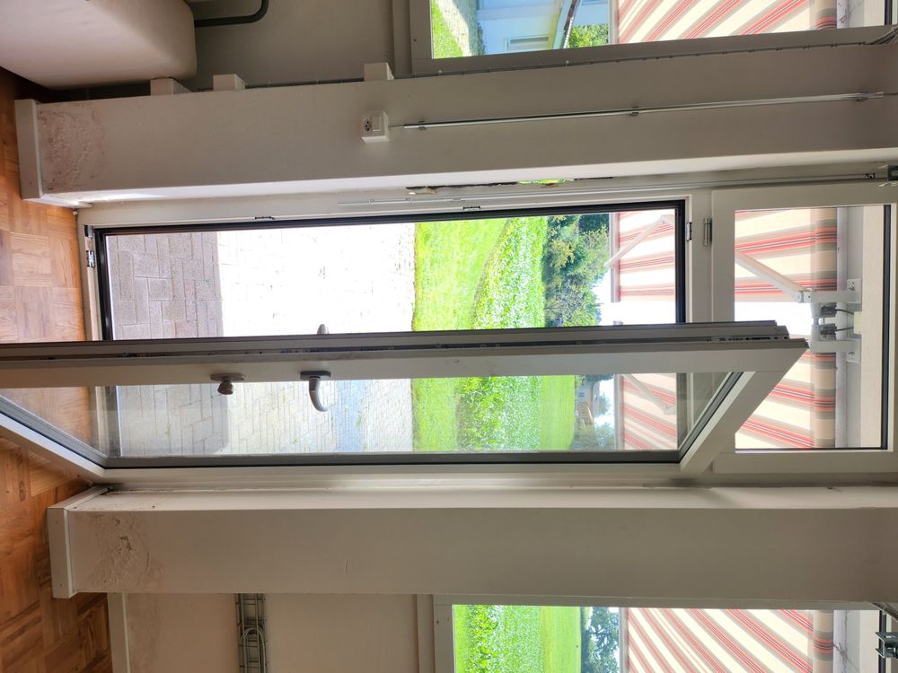 Türe mit Oblicht Holz Metall (Gebraucht) in Neuenkirch für CHF 20 – nur ...