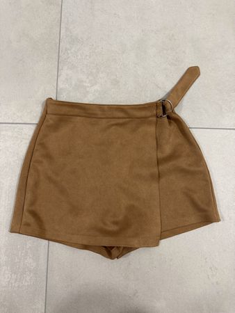 Brown mini skirt