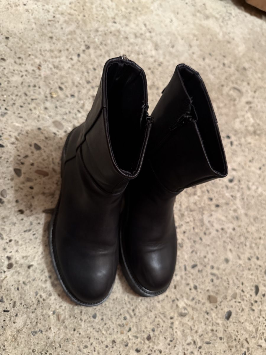 Vagabond Damenschuhe: Almost new Black Vagabond Leather Boots, Zip Closure – Neu und originalverpackt aus Dübendorf von zhe_69pd 2