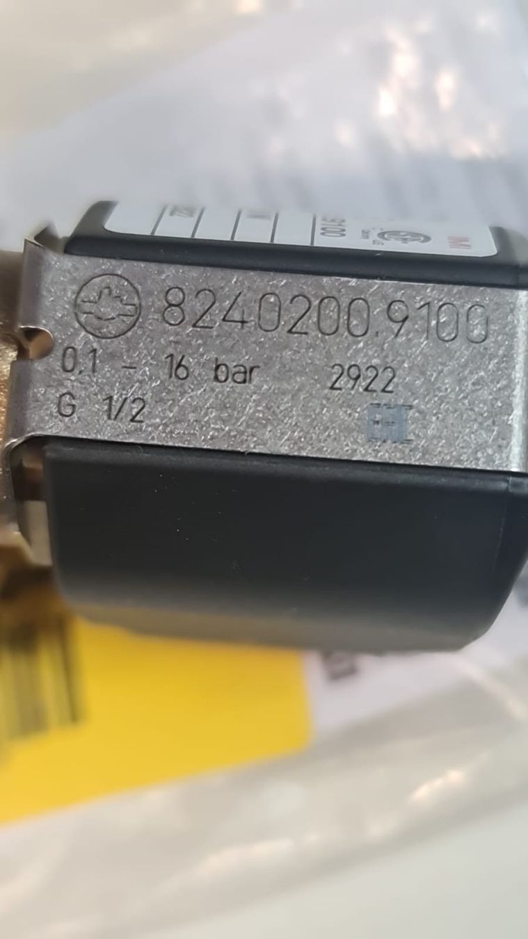 Elektronikbauteile: Magnetventile 8240200.9100 NORGREN – Neu (gemäss Beschreibung) aus Egerkingen von ogi3131 3