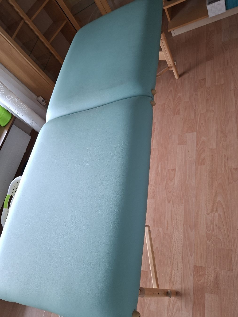 Liegen & Liegestühle: Massageliege – Gebraucht aus Grenchen von fairesangebot