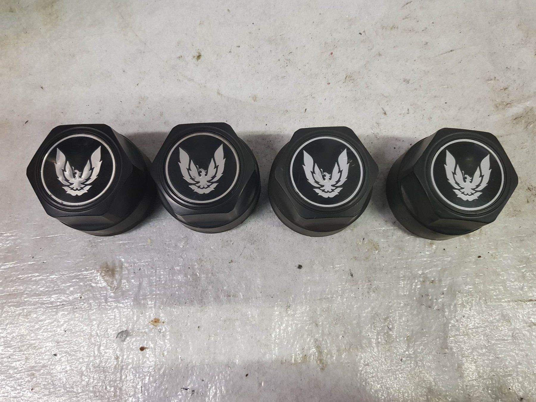 Pontiac Alle Autoersatzteile: Radnabendeckel,  82-92 Pontiac Firebird – Gebraucht aus Niedergösgen von usc_2h5n 1