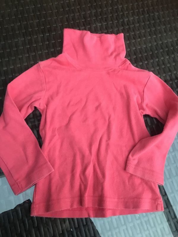 Maglioni & Felpe: Baby Mädchen Rollkragen rosa 104 – Usato da Bergdietikon venduto da antovale