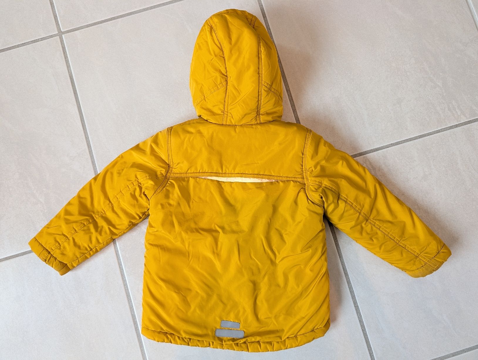Jacken & Mäntel: Winterjacke Grösse 98/104 – Gebraucht aus Wald ZH von andy_ch01 2