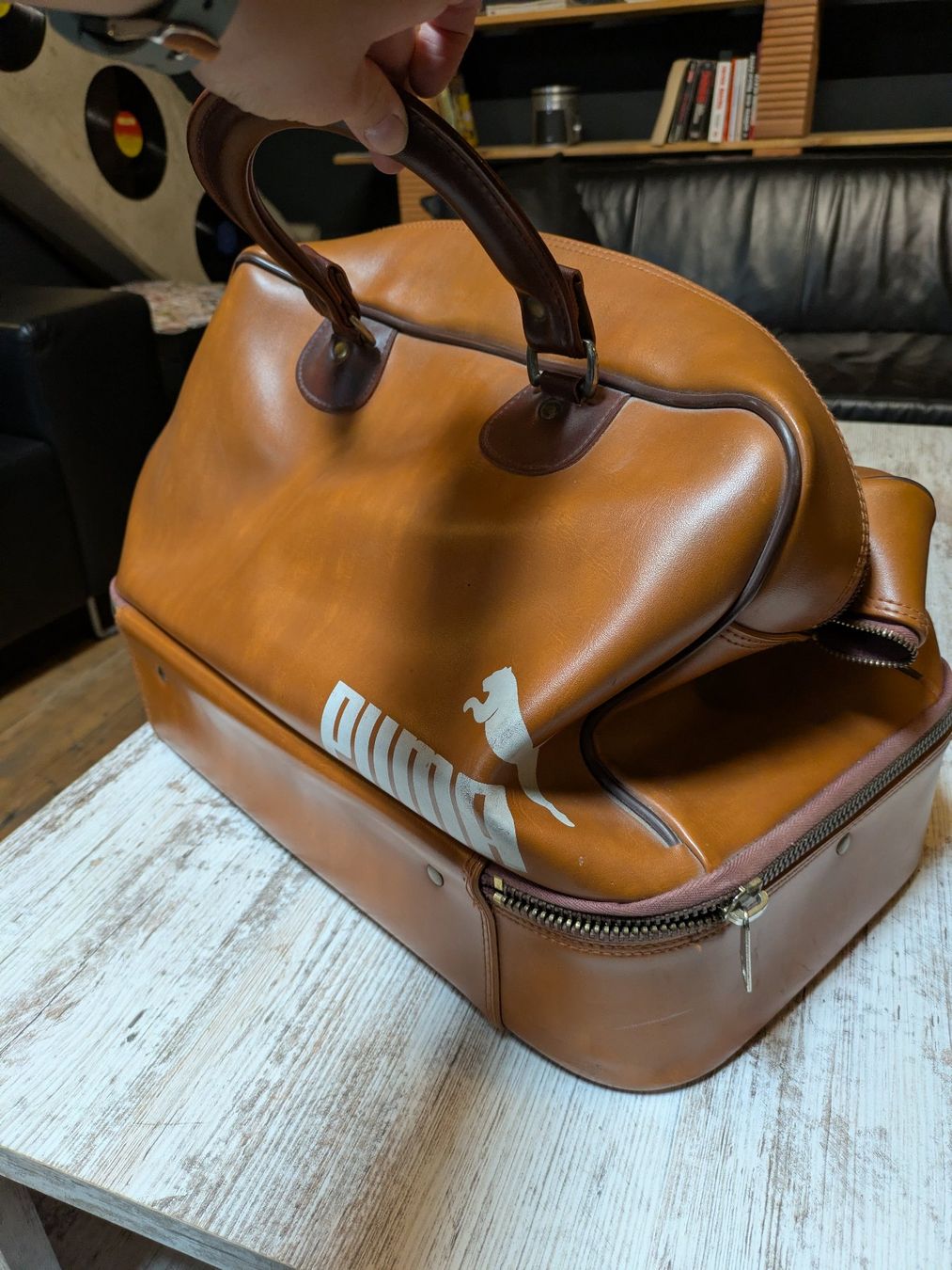 Puma Sacs: Puma Tasche aus Kunstleder, Oldschool – D'occasion à Niederlenz par pco_577d 1