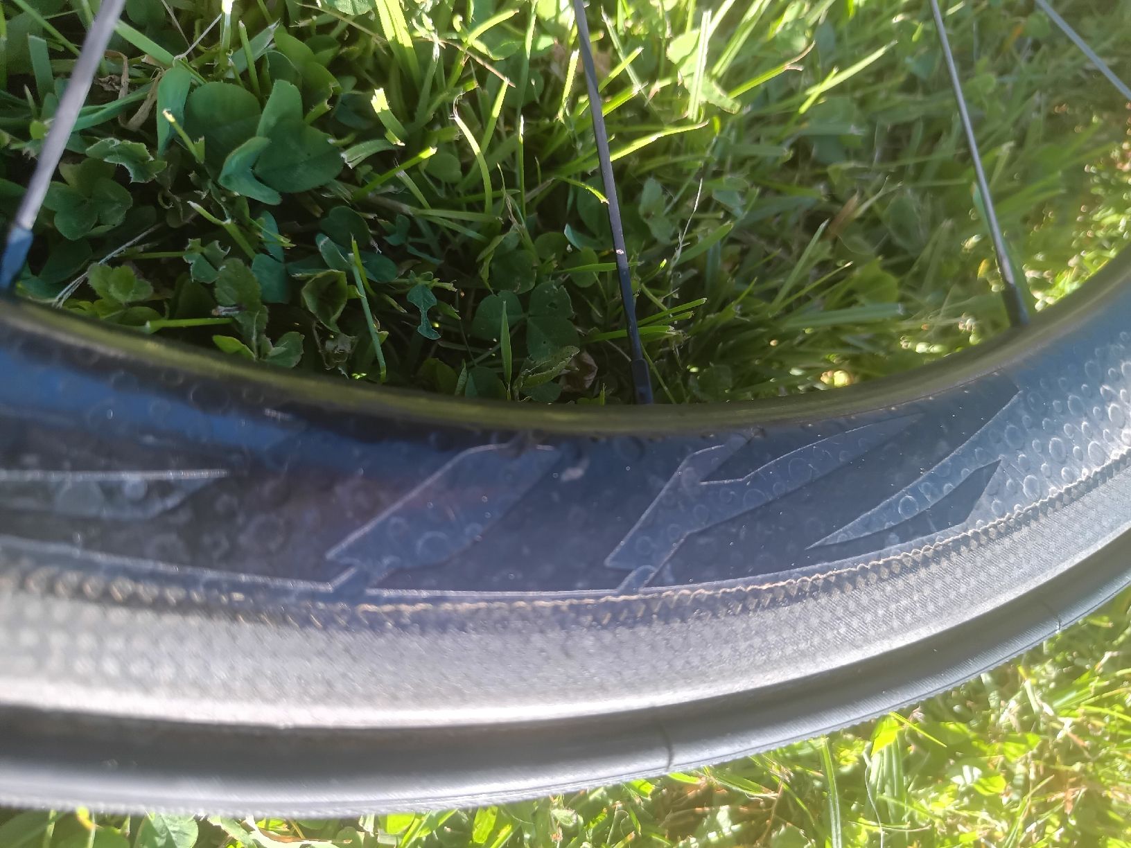 Pneumatici & Ruote complete: zipp 303 front wheel rennvelo – Usato da Wädenswil venduto da Mistamovie72 5