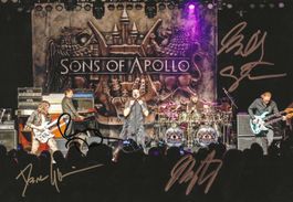 SONS OF APOLLO in person Autogramm Grossfoto (MIKE PORTNOY)