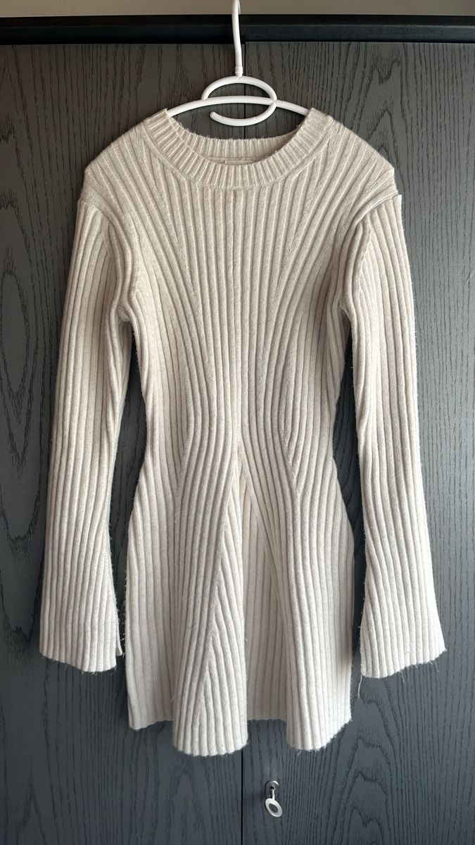 H&M Vestiti: Robe en maille côtelé beige clair – Nuovo (secondo la descrizione) da Le Locle venduto da Ophelhugy