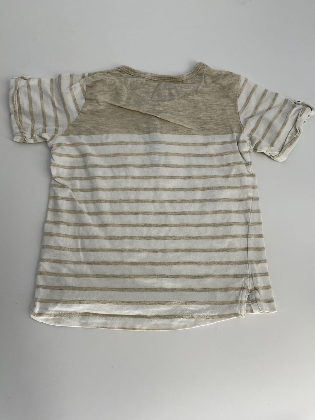 H&M Chemises, T-shirts & Polos: H&M Shirt Gr. 92 – D'occasion à Auenstein par moin. 1