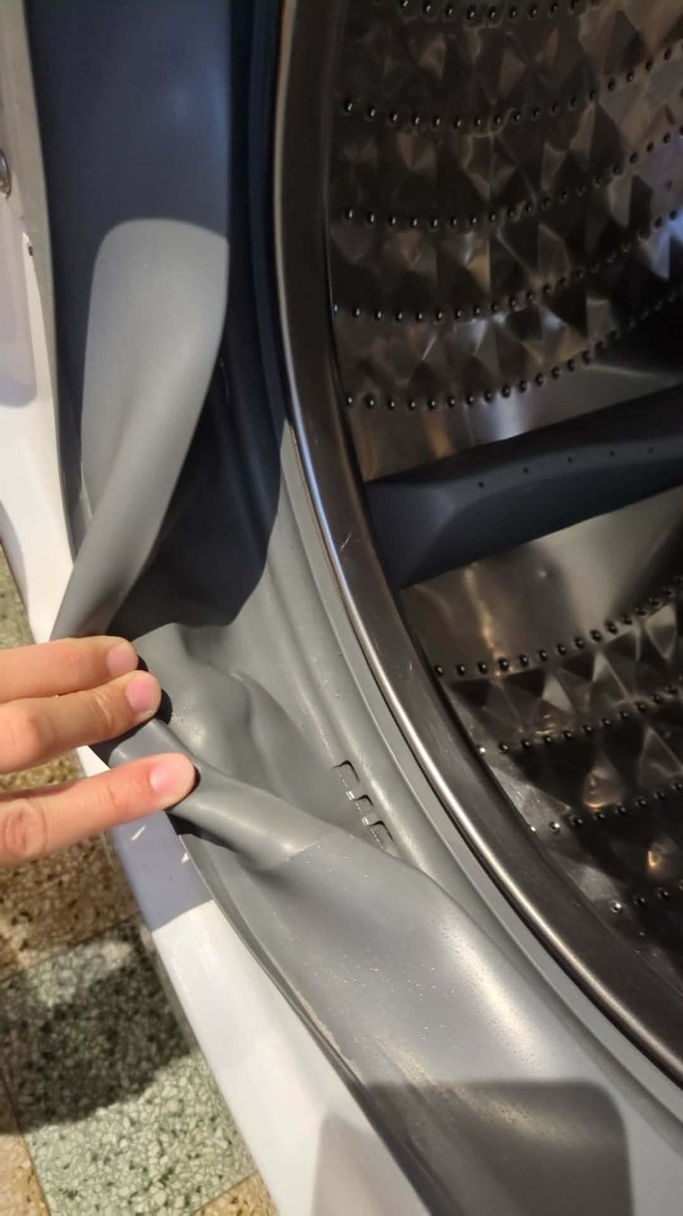 Samsung Lavatrici: URGENT - Machine à laver Samsung à vendre – Usato da Tramelan venduto da cat_67zv 3