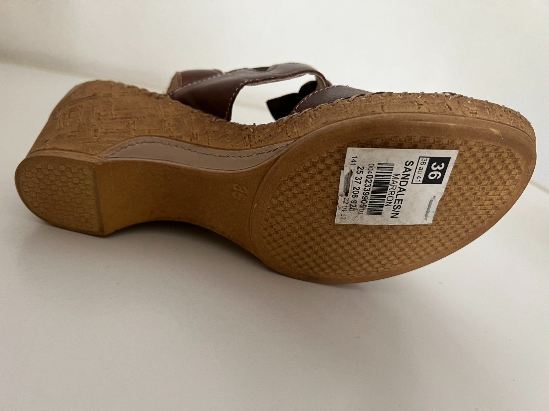 Scarpe da donna: Sandales neuves, taille 36 – Usato da Sierre venduto da mimi7575 4