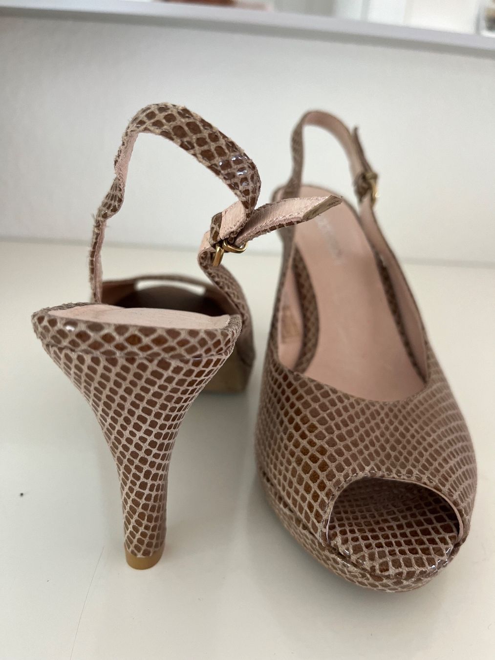 Scarpe da donna: Neue schöne Leder Pumps. Kroko. NP 189.- – Nuovo e nell'imballaggio originale da Oetwil an der limmat venduto da Sual 6