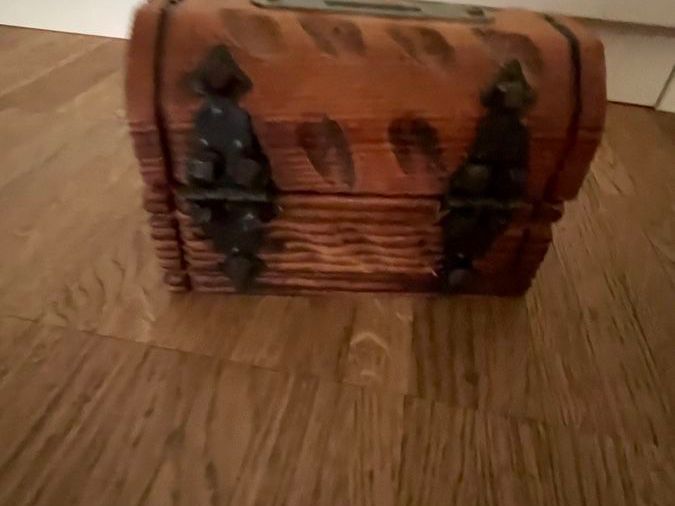 Tutte le decorazioni: Holz-Schatulle, rustikal und einzigartig, Vintage-Look – Usato da Zürich venduto da Belisimo 4