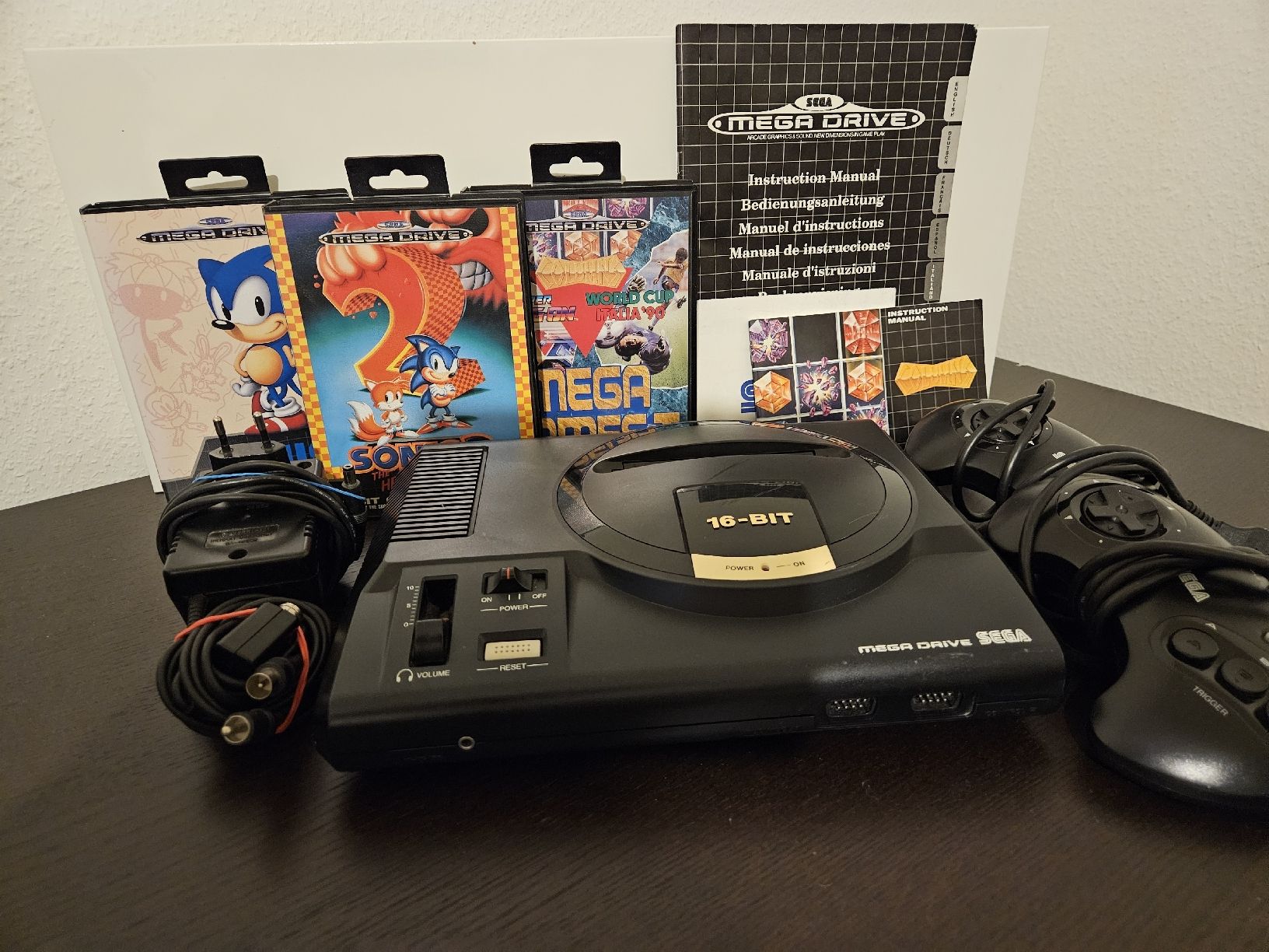 Sega Konsolen: SEGA Mega Drive – Gebraucht aus Binningen von