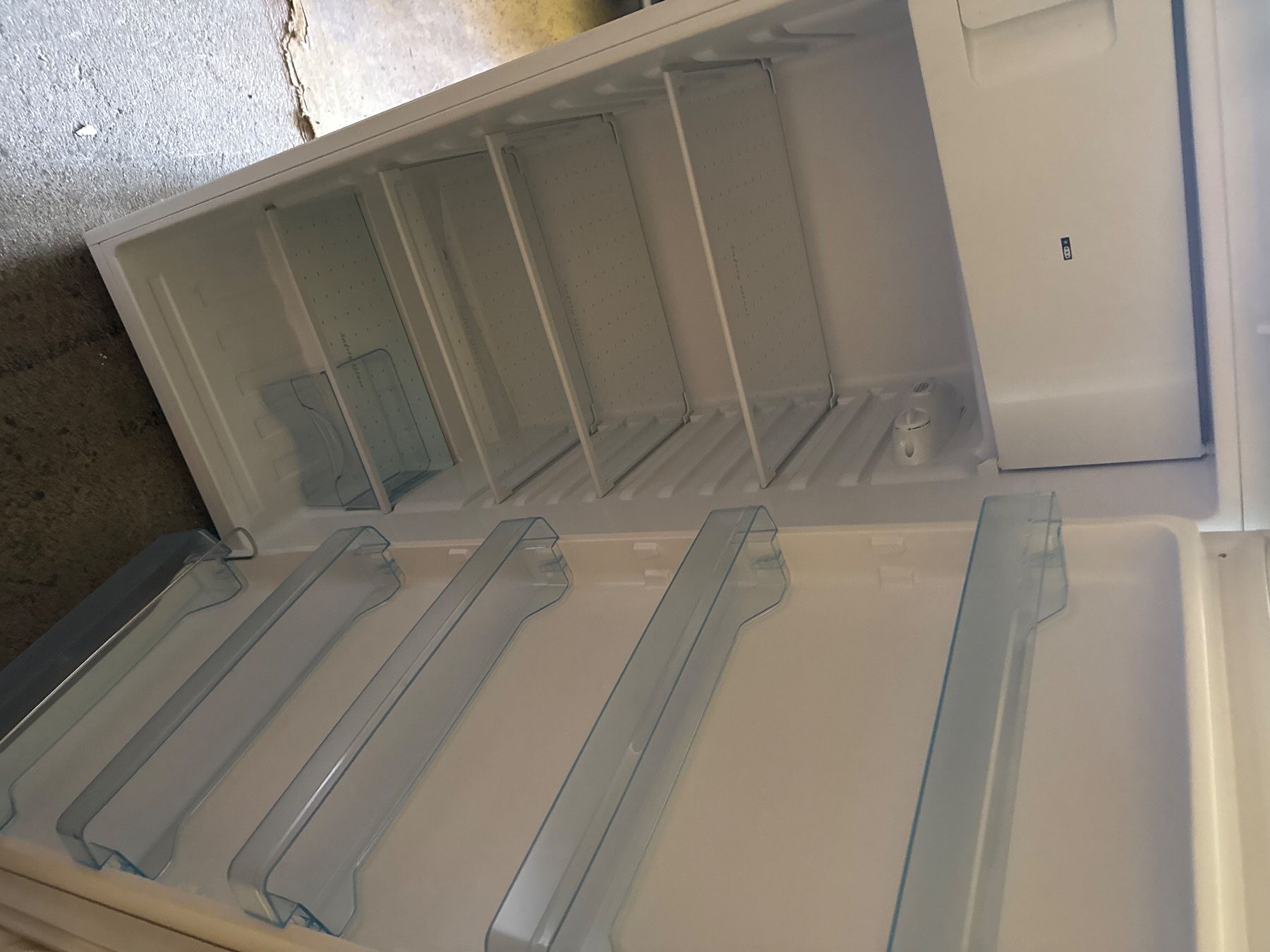 Novamatic Réfrigérateurs: NOVAMATIC K5 225-IB refrigerator  - Used – D'occasion à Neirivue par naz_z28w 5