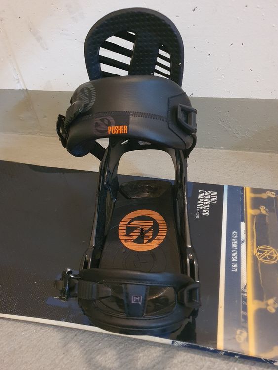 Nitro Snowboard mit Bindung 4