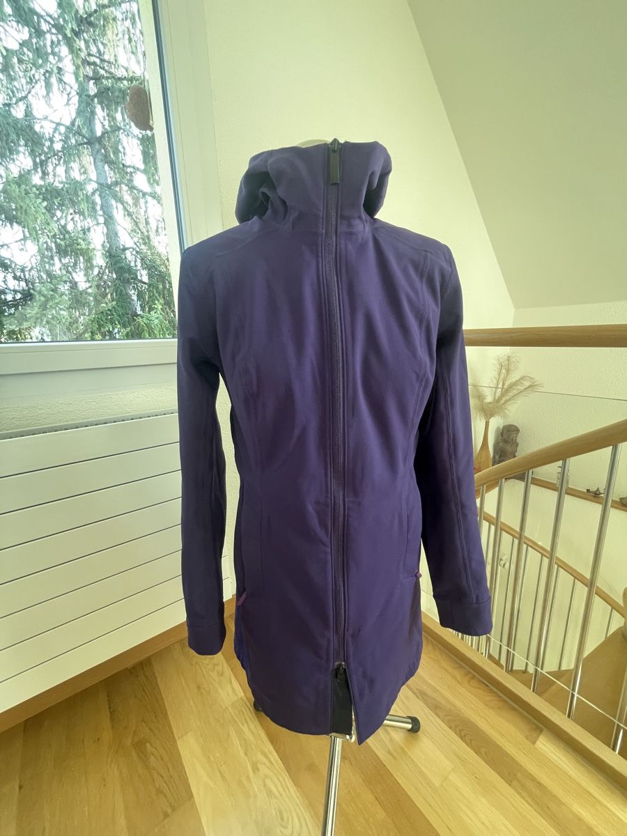 Arcteryx Cappotti: Arcterix, Windstopper Mantel, xs – Usato da Zürich venduto da Derya011
