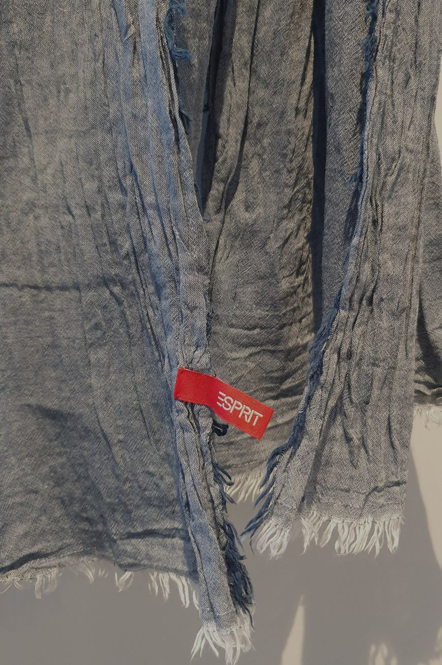 Esprit Foulard & Sciarpe: ++ ESPRIT ++ Schal in hellblau – Usato da Chur venduto da aladin_04 1
