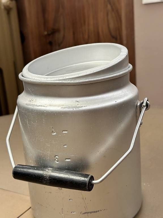 Landwirtschaft: Alte Milchkanne 5l Aluminium mit Deckel Vintage – Gebraucht aus Luzern von mogig041 3