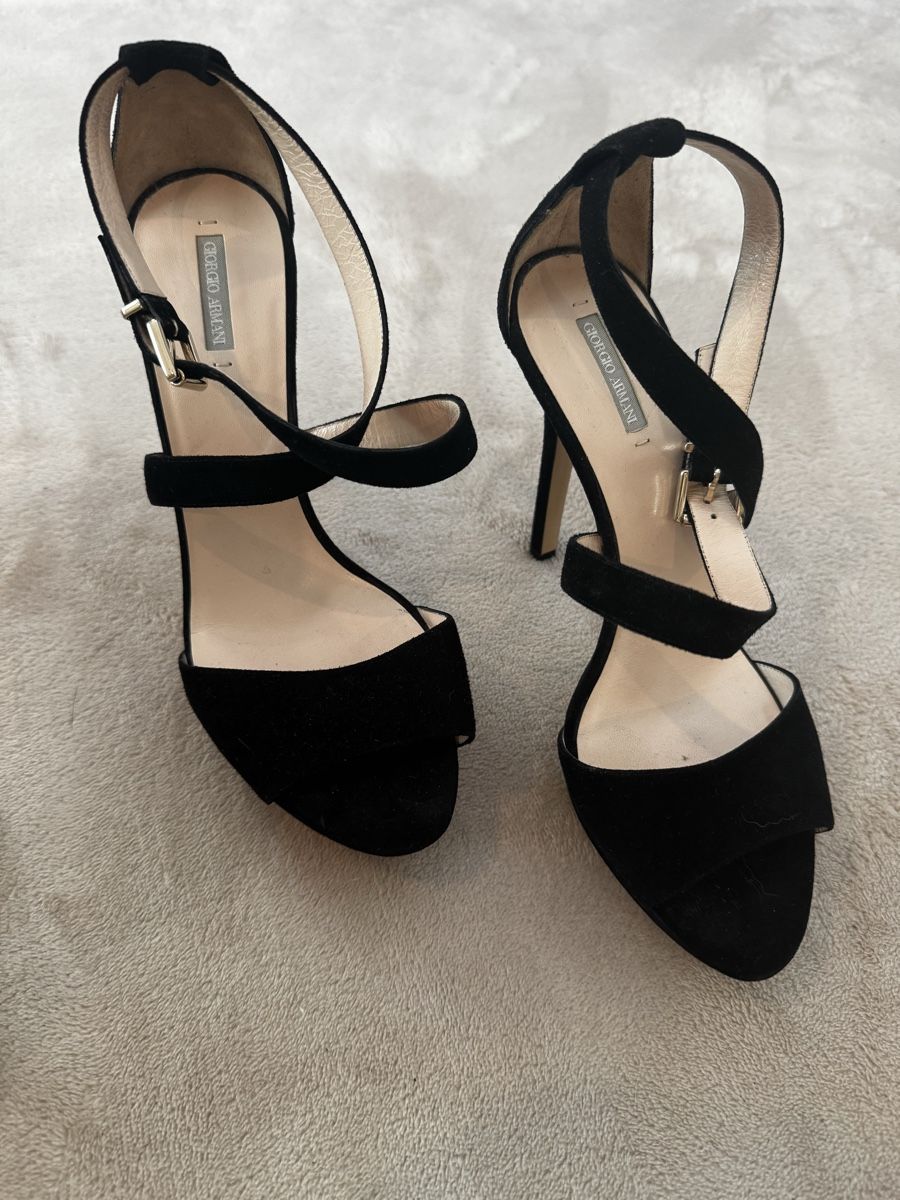 Armani Damenschuhe: Giorgio Armani Grösse 37 Wildleder – Gebraucht aus Madetswil von slougan88 2