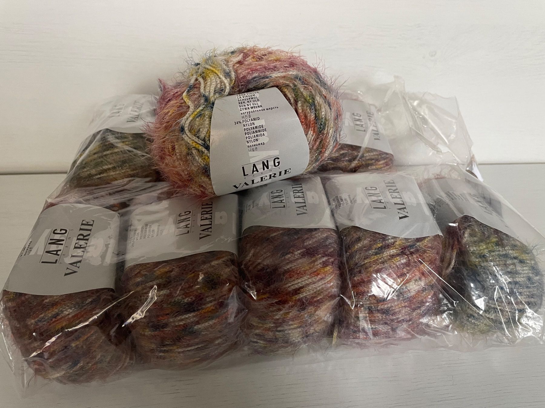 Wolle: 1 Knäuel Lang Valerie – Neu und originalverpackt aus Büsserach von bor_s88m