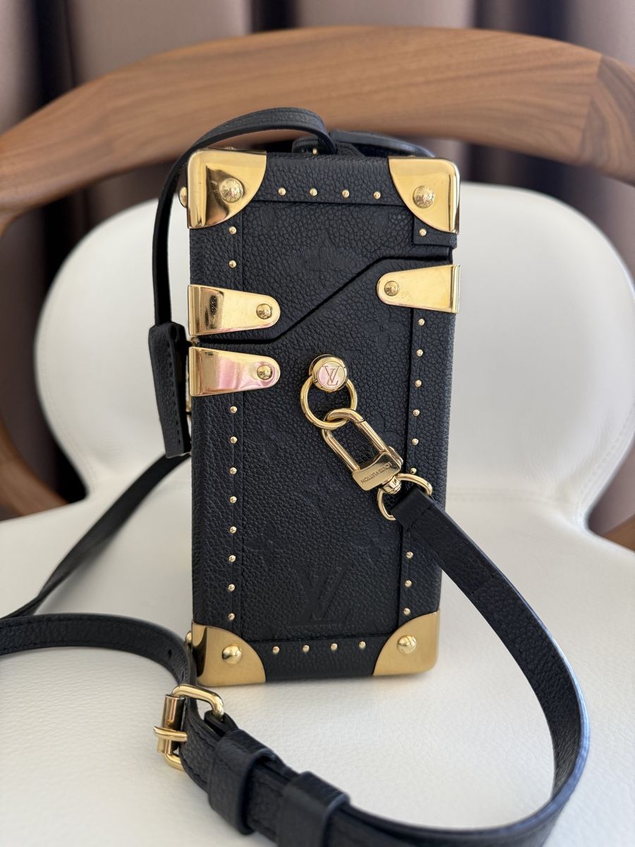 Louis Vuitton Borse: Louis Vuitton Tasche  2024 – Nuovo (secondo la descrizione) da Staad SG venduto da Dut_wwd8 2