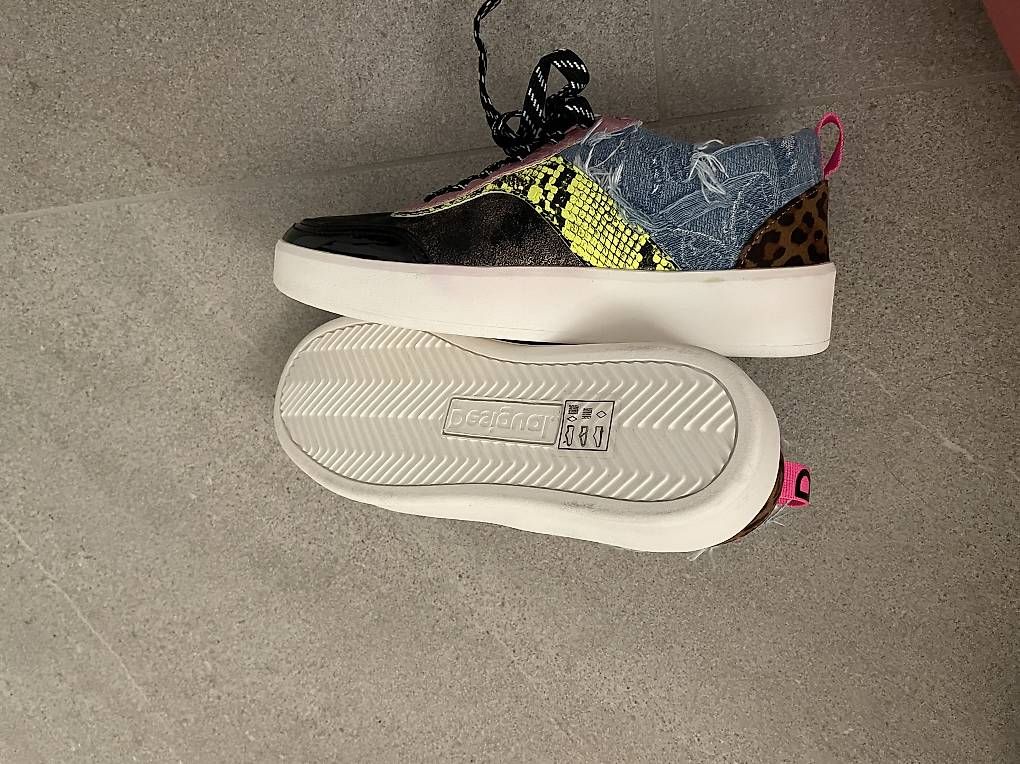 Desigual Scarpe da donna: Desigual Turnschuhe Grösse 36 – Nuovo (secondo la descrizione) da Niederuzwil venduto da vimse_publicsale 2