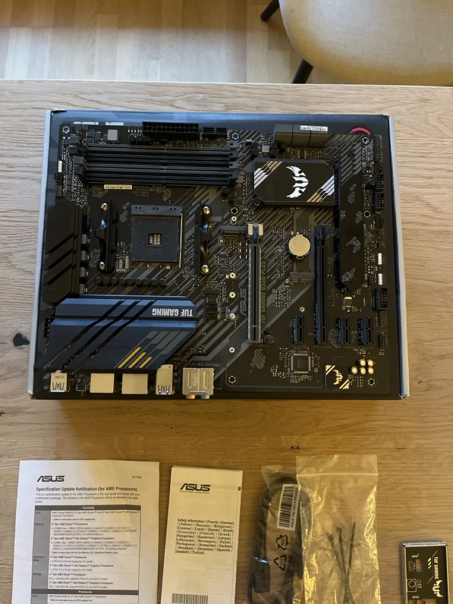 Asus Schede madri: ASUS TUF GAMING B550-PLUS Motherboard – Usato da Bern venduto da davidbeutler 1