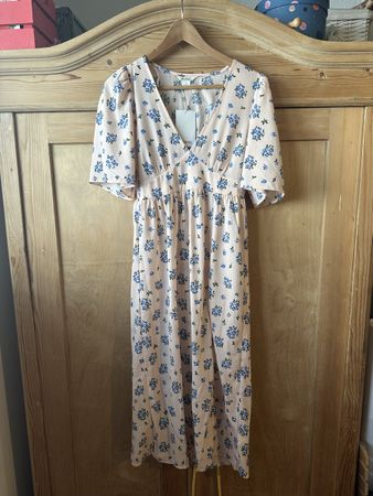 MONKI Sommerkleid, Gr. 36, neu mit Etikett, Blumenmuster