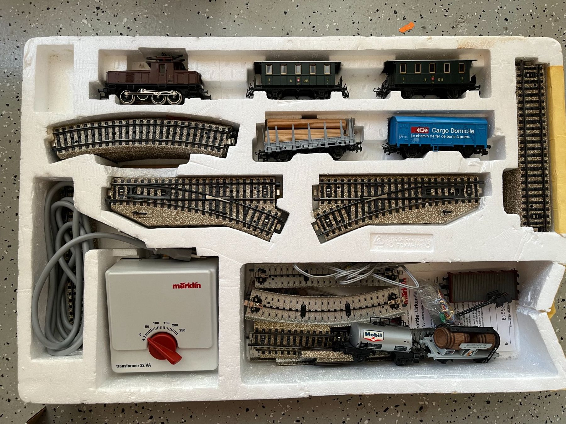 Märklin Modelleisenbahnen: Set Marklin H0 – Defekt aus Genève von mat_qt5h
