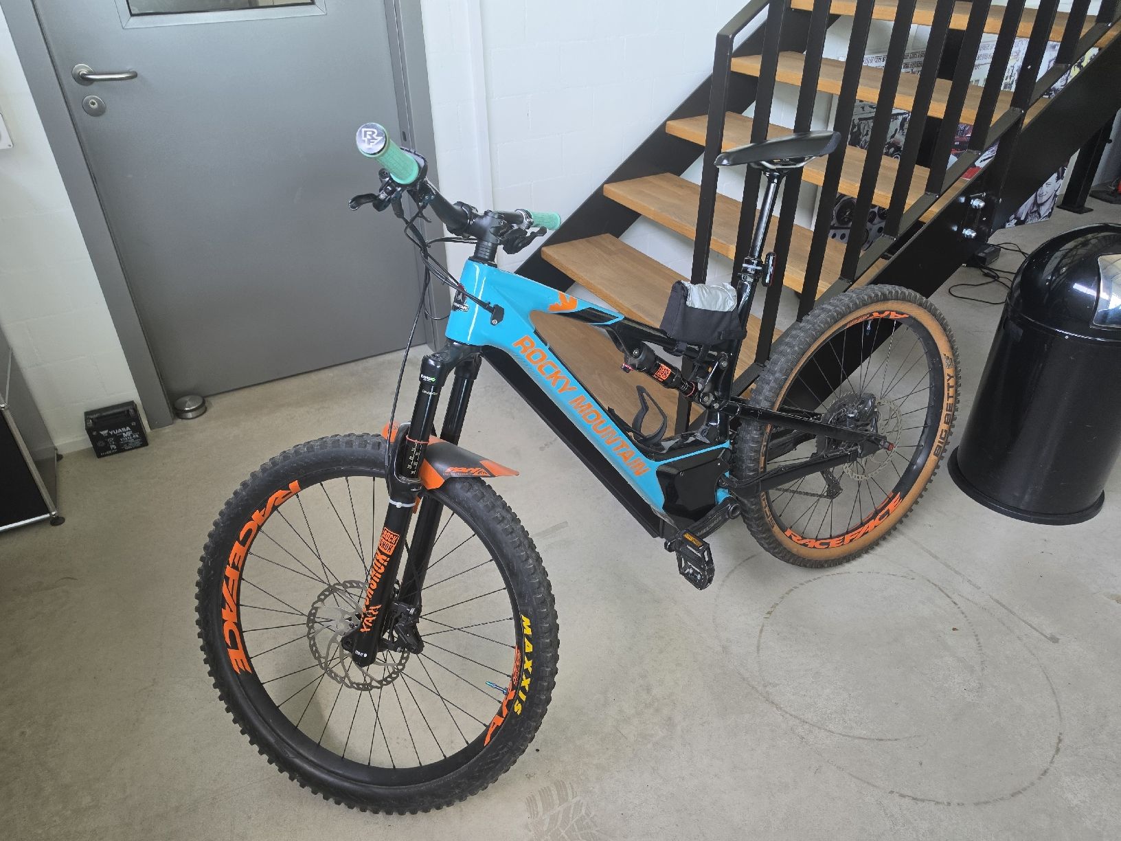 Rocky Mountain Bicycles Vélos: Rocky Mountain Altitude eBike gebraucht – D'occasion à Hüntwangen par Mh18 2