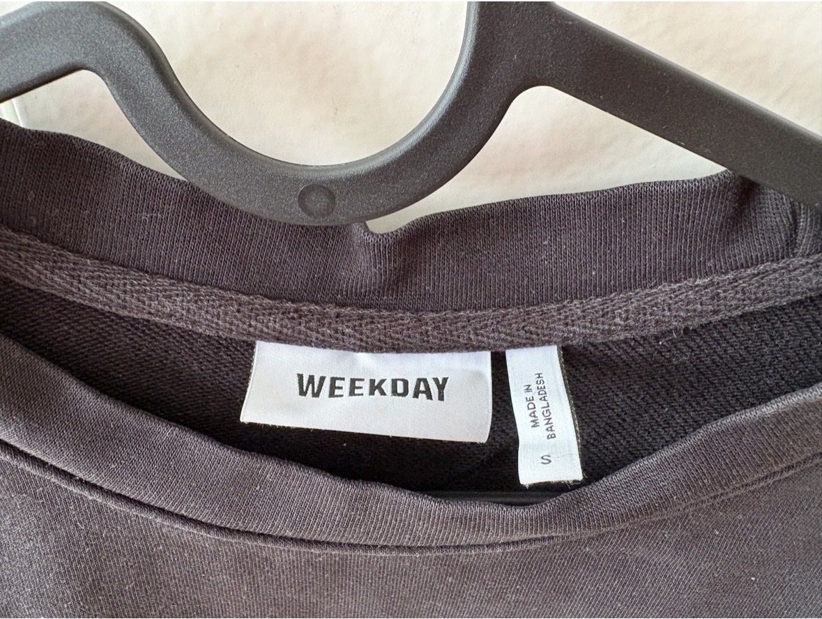 Weekday Maglioni & Felpe: Sweatshirt Weekday – Usato da Gockhausen venduto da hanadalageorgos 1