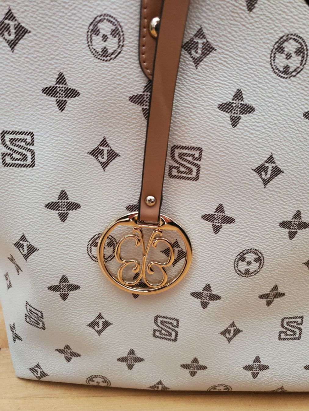 Taschen für Damen: Handtaschen Set! 👜 – Gebraucht aus Dättwil AG von Globetrotter2000 5