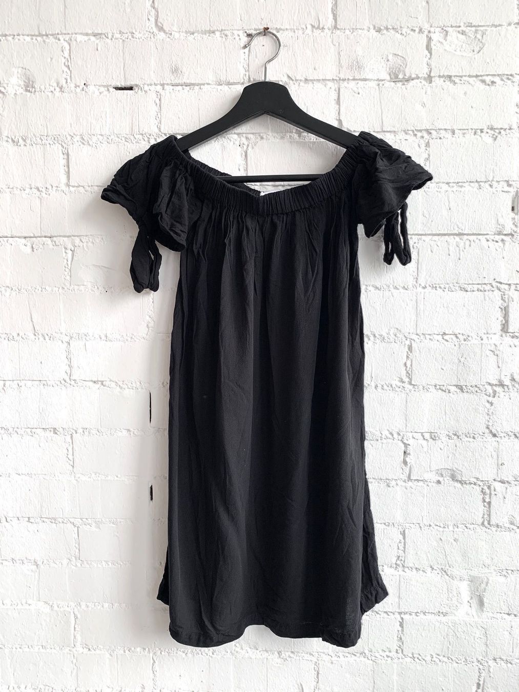 Mango Vestiti: Tolles schwarzes Kleid von Mango – Usato da Bern venduto da Fraeuleinhonig