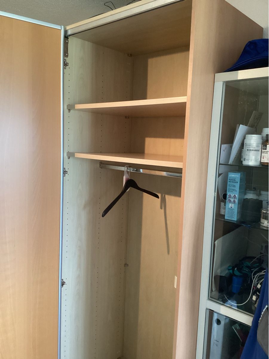Armadi: Einzelner Kleiderschrank – Nuovo (secondo la descrizione) da Wauwil venduto da Shelti 2