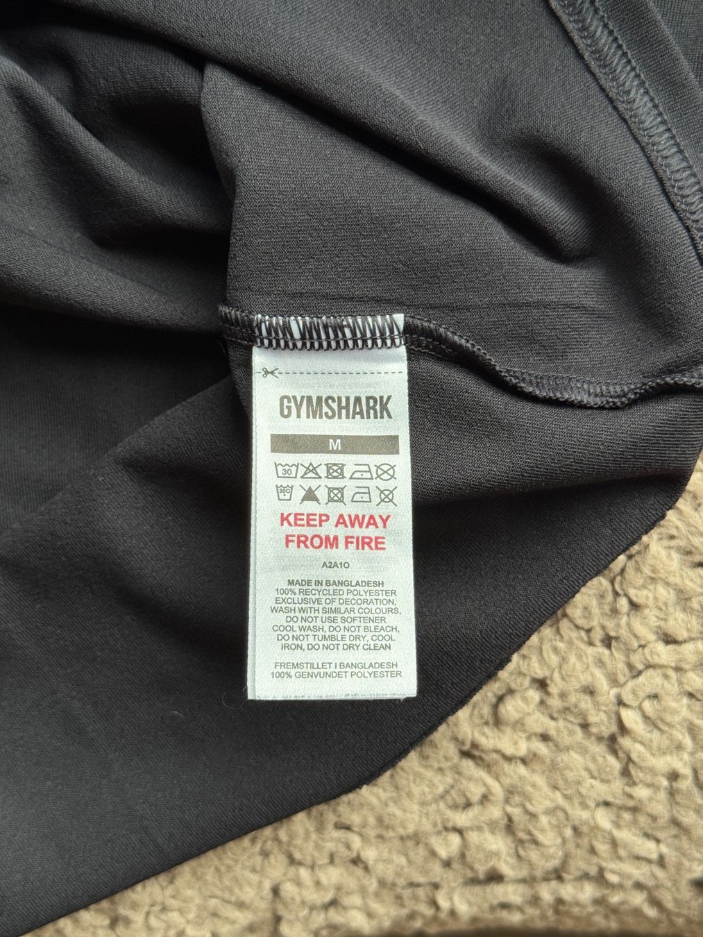 Gymshark T-shirt: Gymshark | Tanktop – Nuovo (secondo la descrizione) da Horgen venduto da onur_5 3