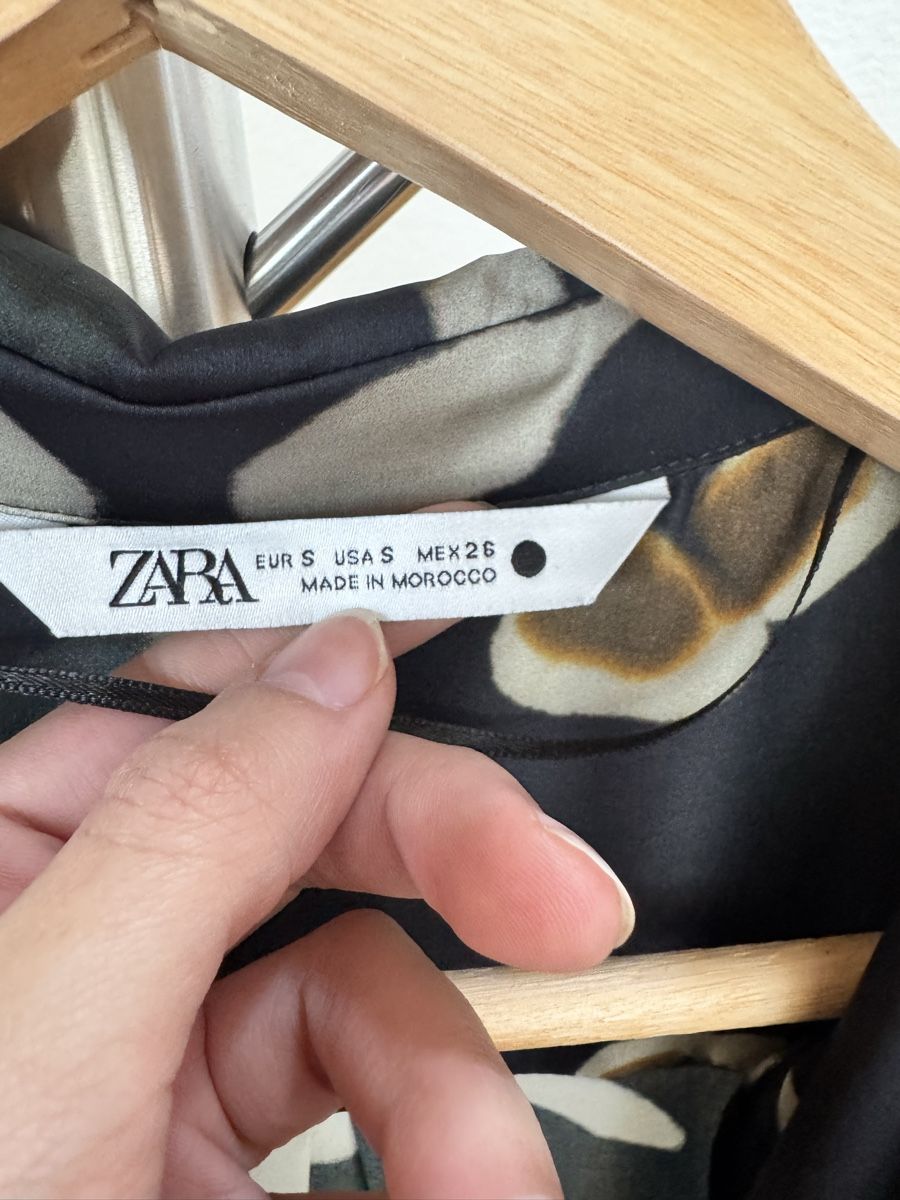 Zara Robes: robe zara à motif – Neuf (Voir description) à Lonay par nei_79jc 1