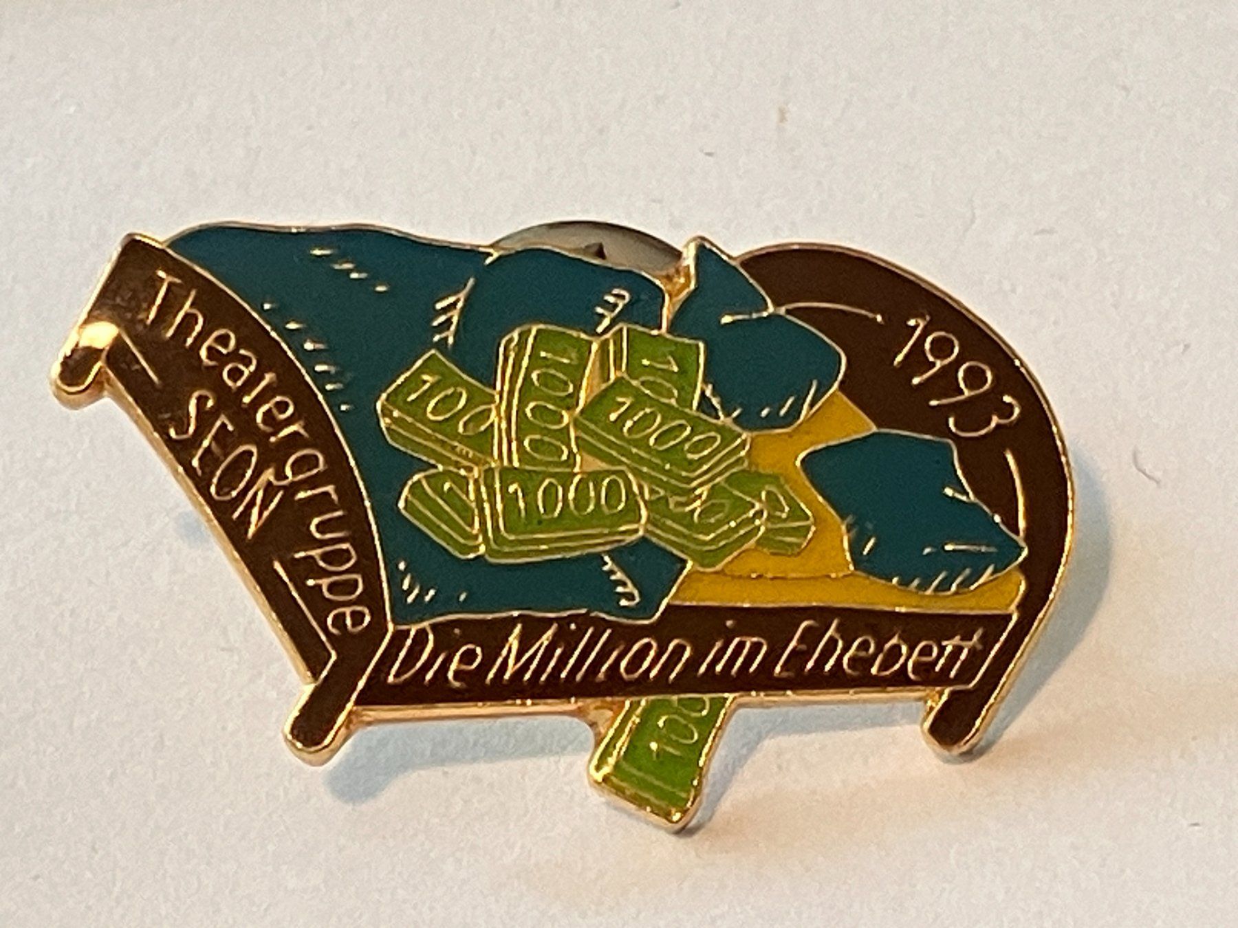 Placchette & Badge: 1 Pin Theatergruppe Seon 1993 – Usato da Basel venduto da djwwpp