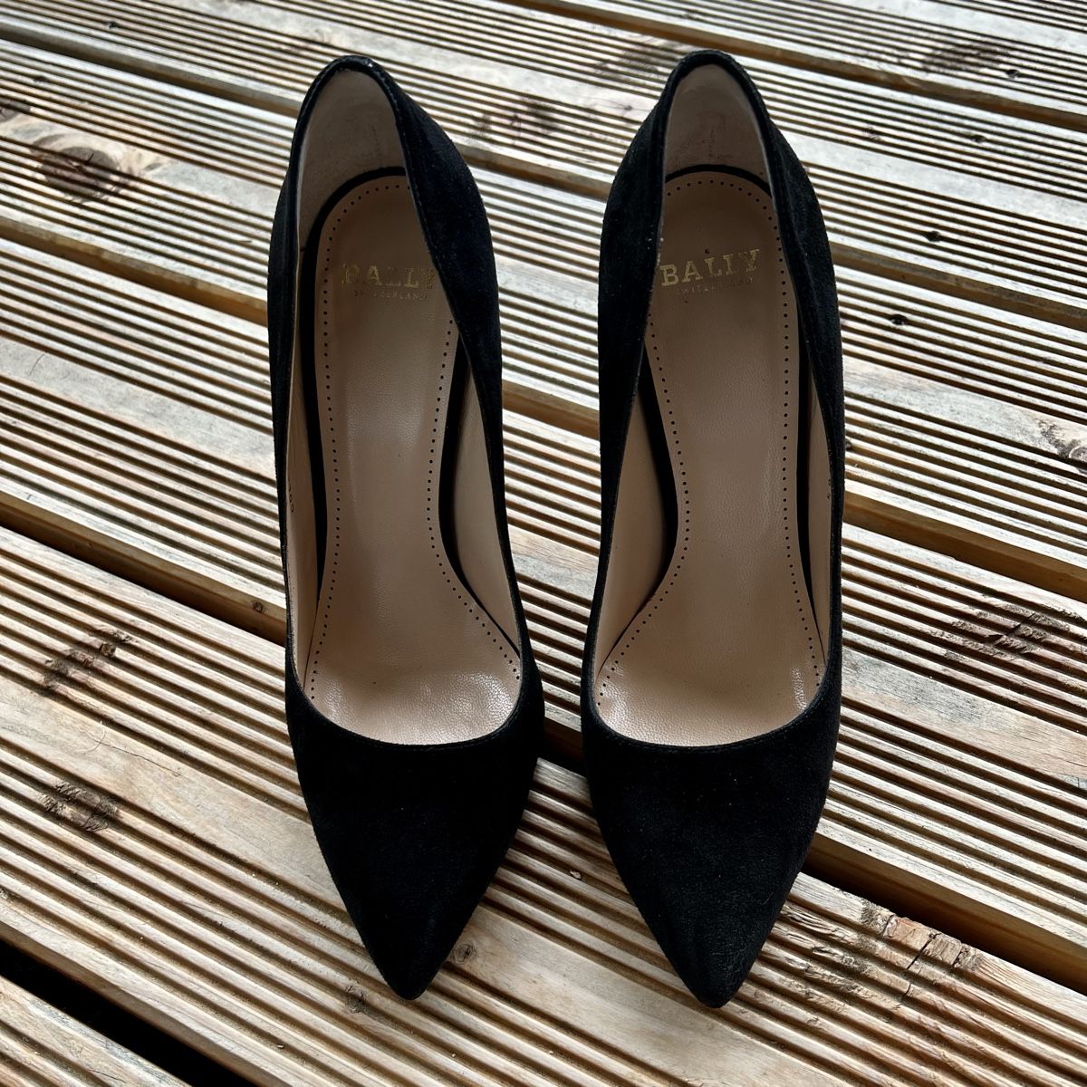 Bally Scarpe da donna: Bally Wildleder-Pumps – Nuovo (secondo la descrizione) da Lütisburg venduto da mahee 2