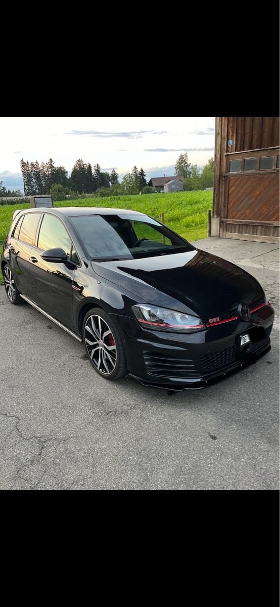VW Automobili: Vw Golf 7 GTI 230 Performance – Usato da Amriswil venduto da Autoviva2008